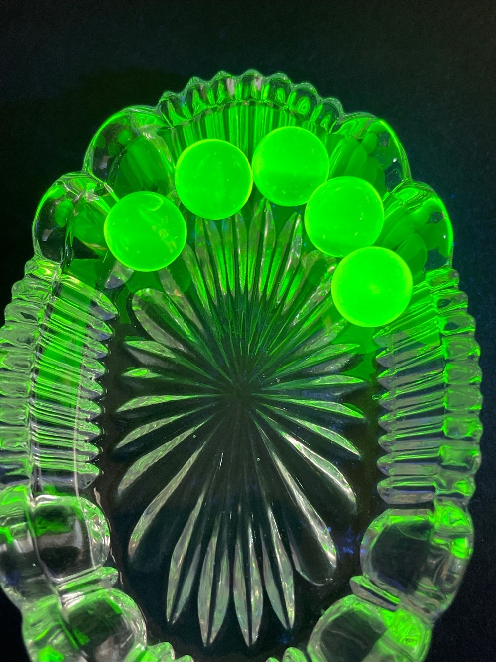 Vintage Green Uranium Glass bundle of five marbles